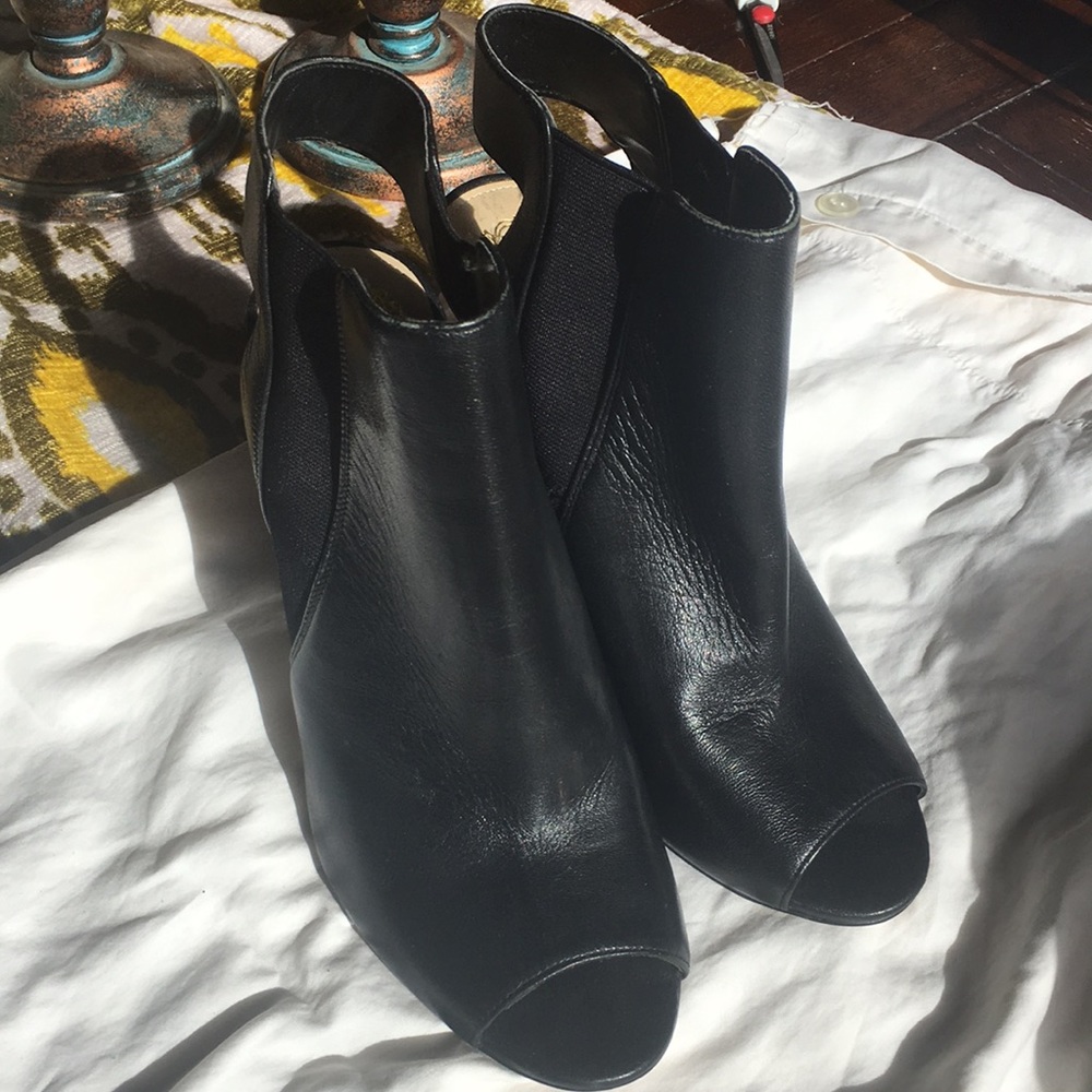 Vince Camuto leather open toed bootie